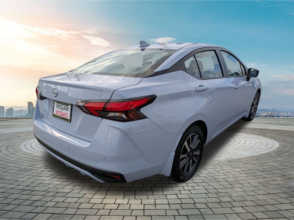 2025 Nissan Versa SV photo 3