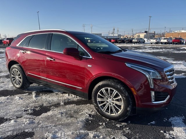 2018 Cadillac XT5 Luxury photo 3