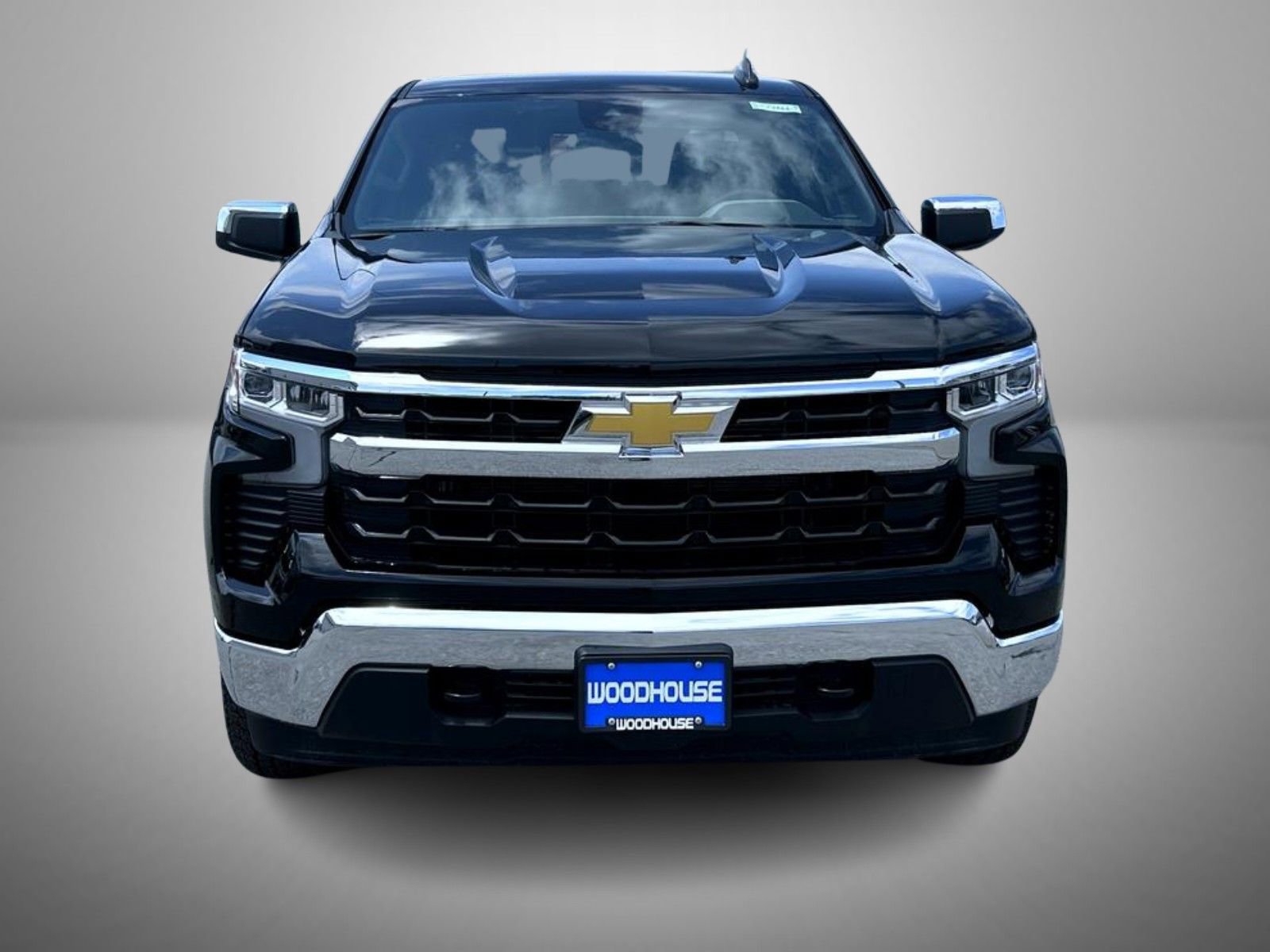 2025 Chevrolet Silverado 1500 LT photo 2