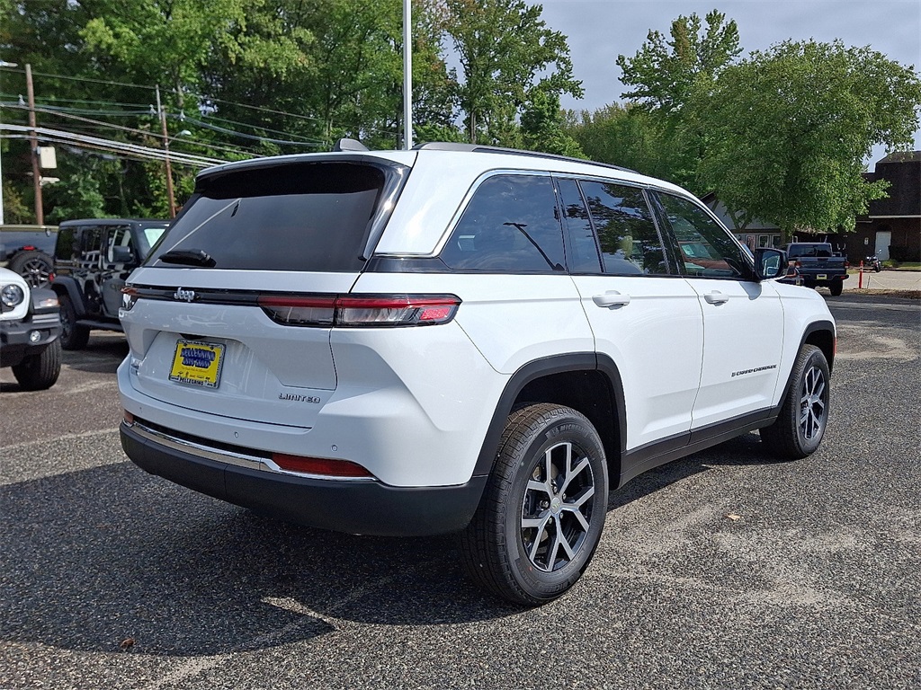 2025 Jeep Grand Cherokee Limited photo 4
