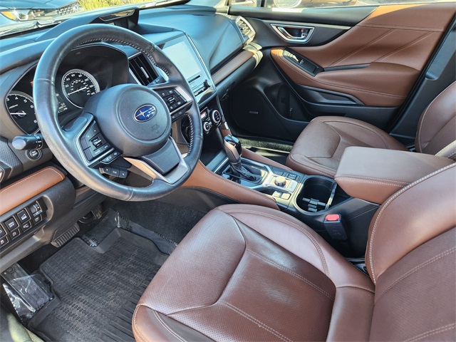 2020 Subaru Forester Touring photo 6