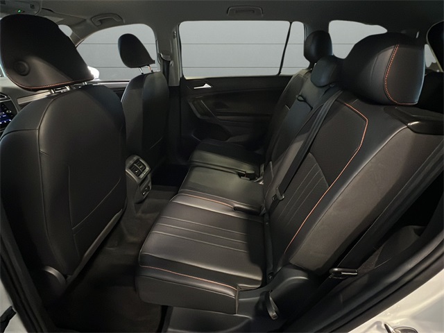 2024 Volkswagen Tiguan Wolfsburg Edition photo 18