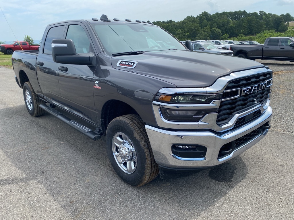 2025 Ram 2500 Tradesman photo 3