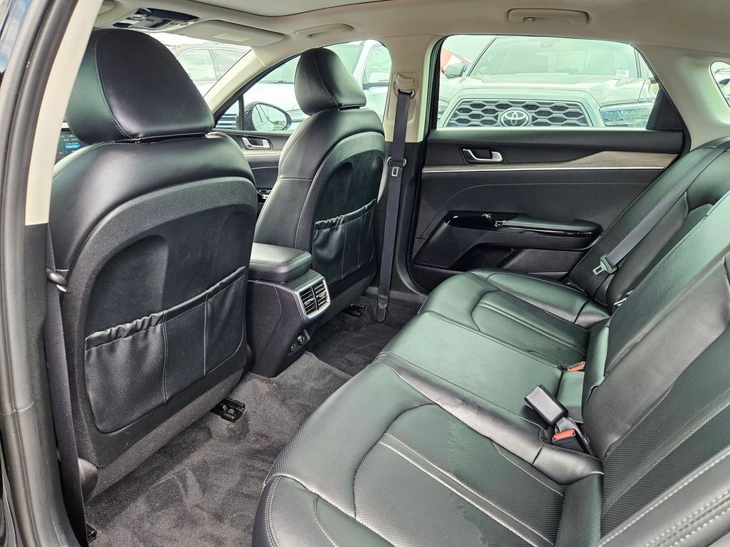 2021 Kia K5 EX photo 21