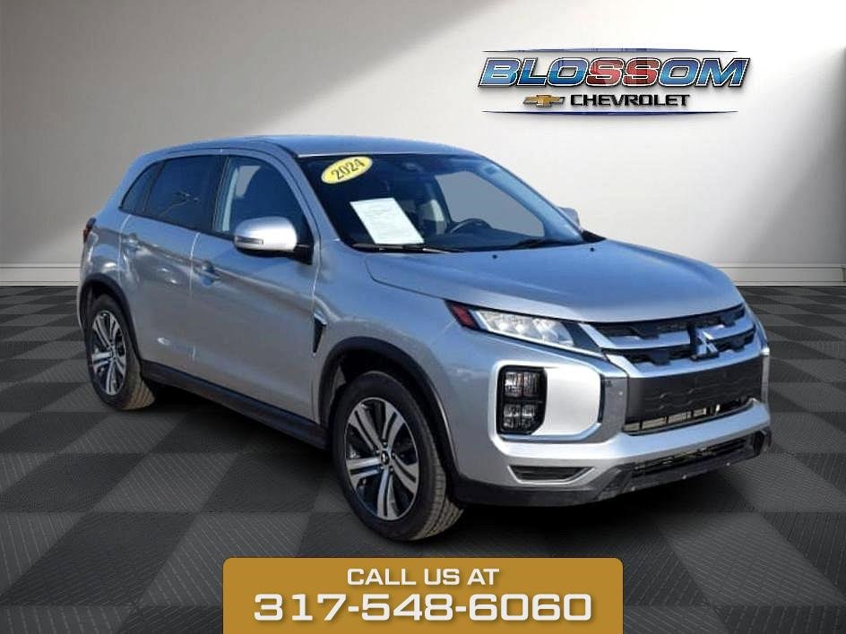 2024 Mitsubishi Outlander Sport SE's photo