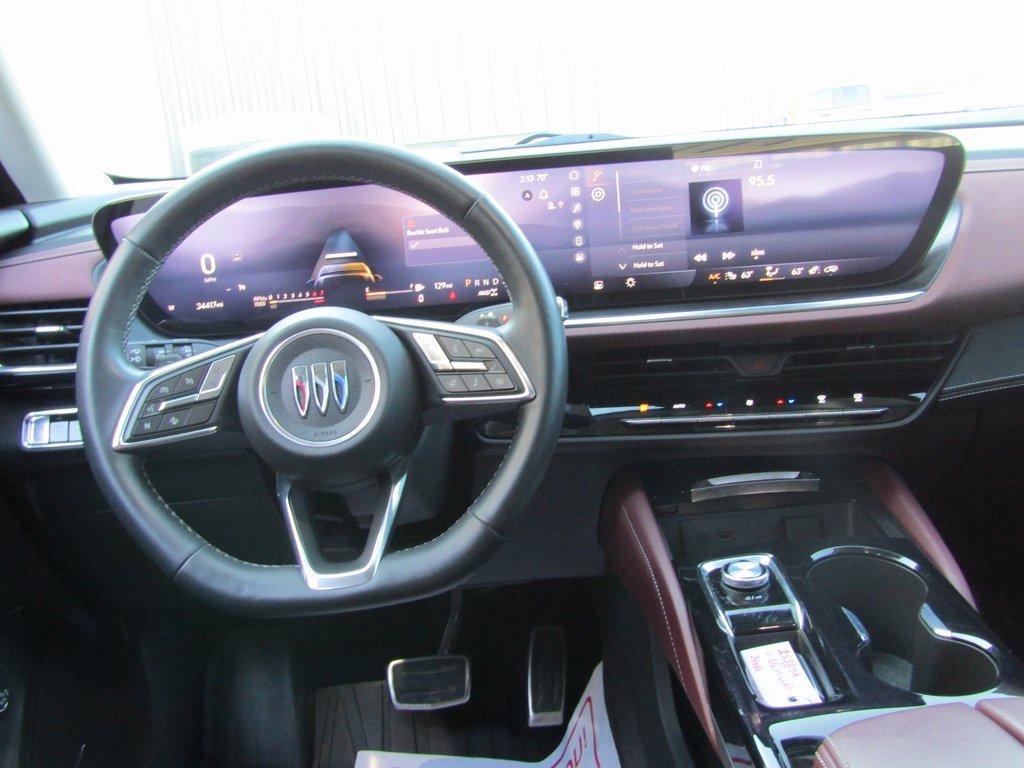 2025 Buick Envision Sport Touring photo 3