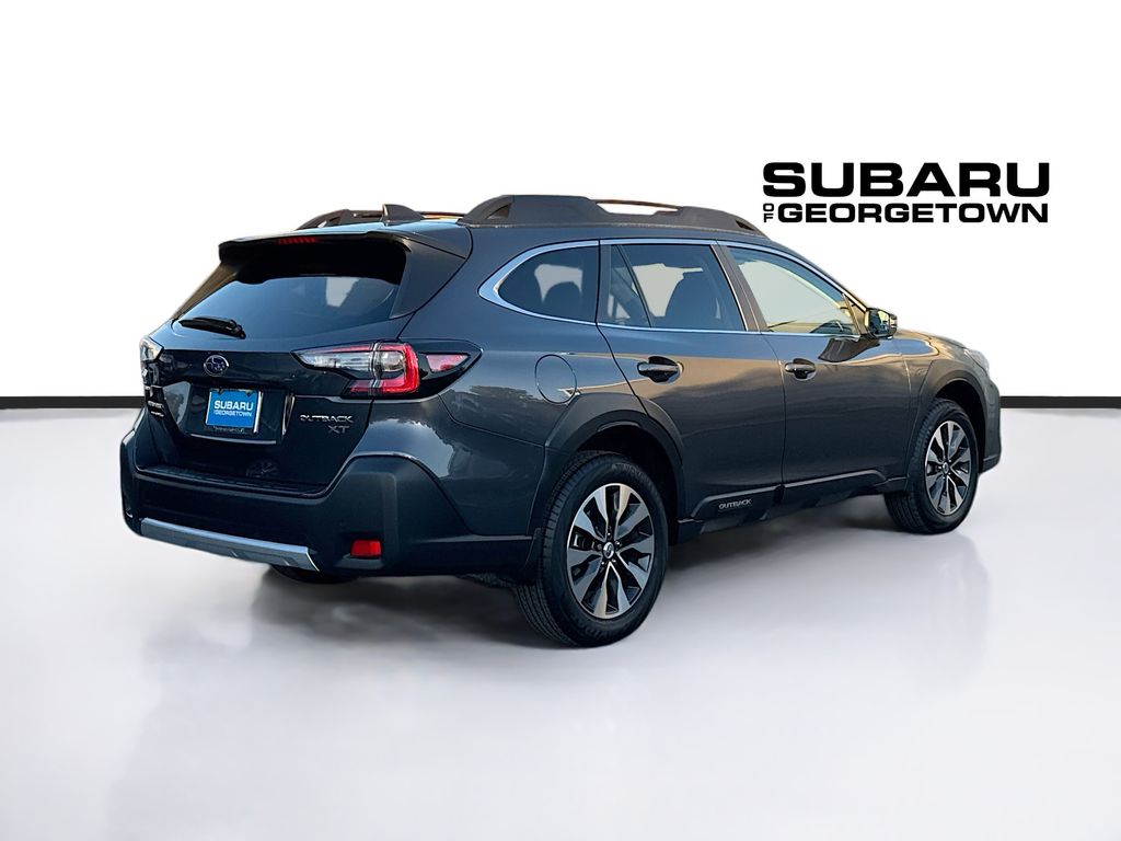 2025 Subaru Outback Limited XT photo 2