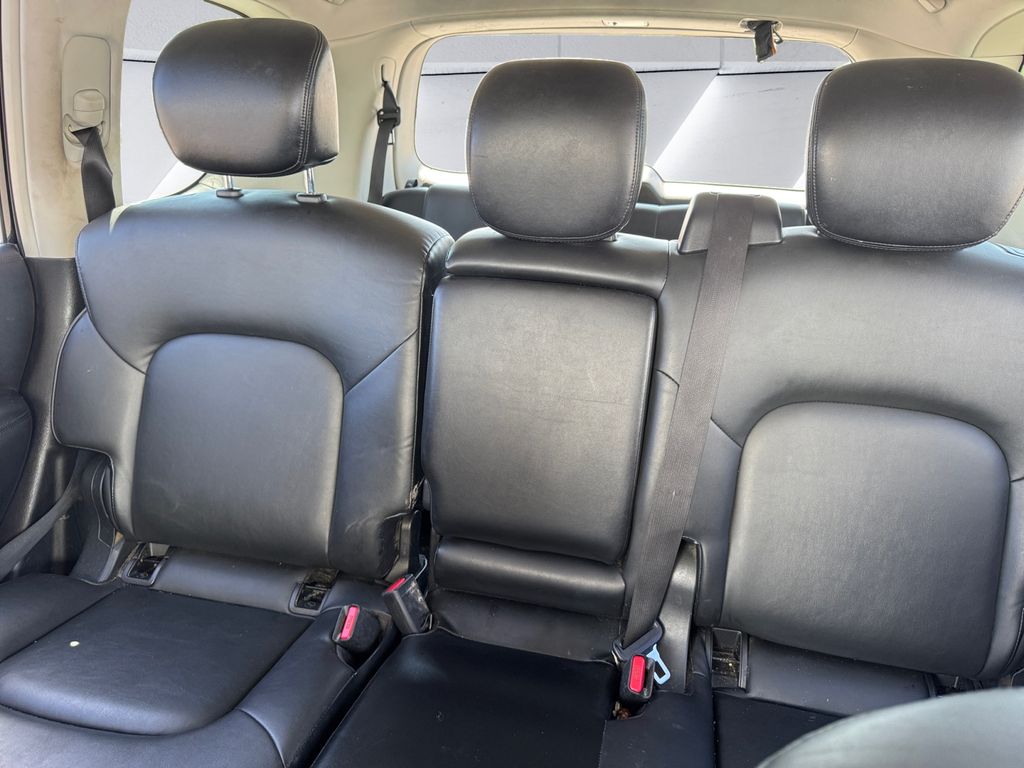 2021 Nissan Armada SV photo 18