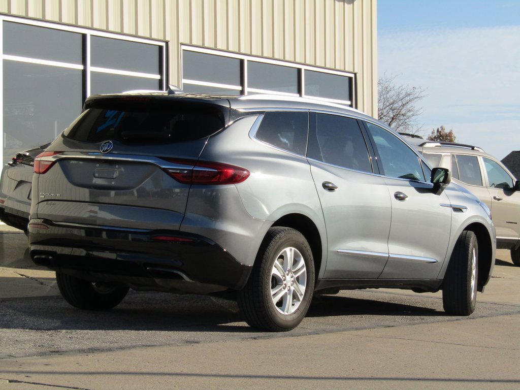 2021 Buick Enclave Essence photo 3