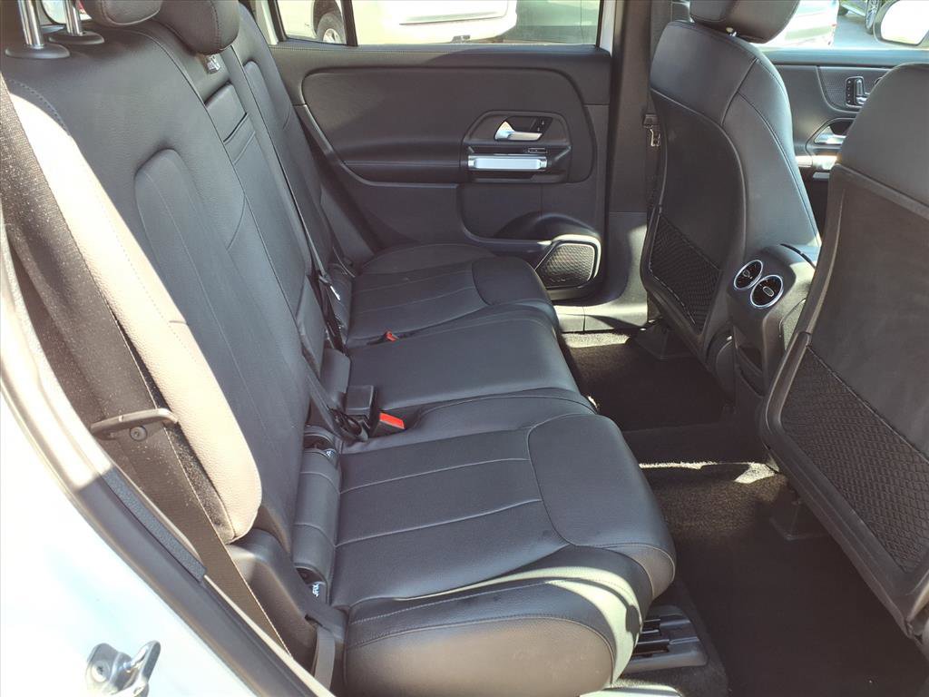 2023 Mercedes Benz GLB 250 photo 19