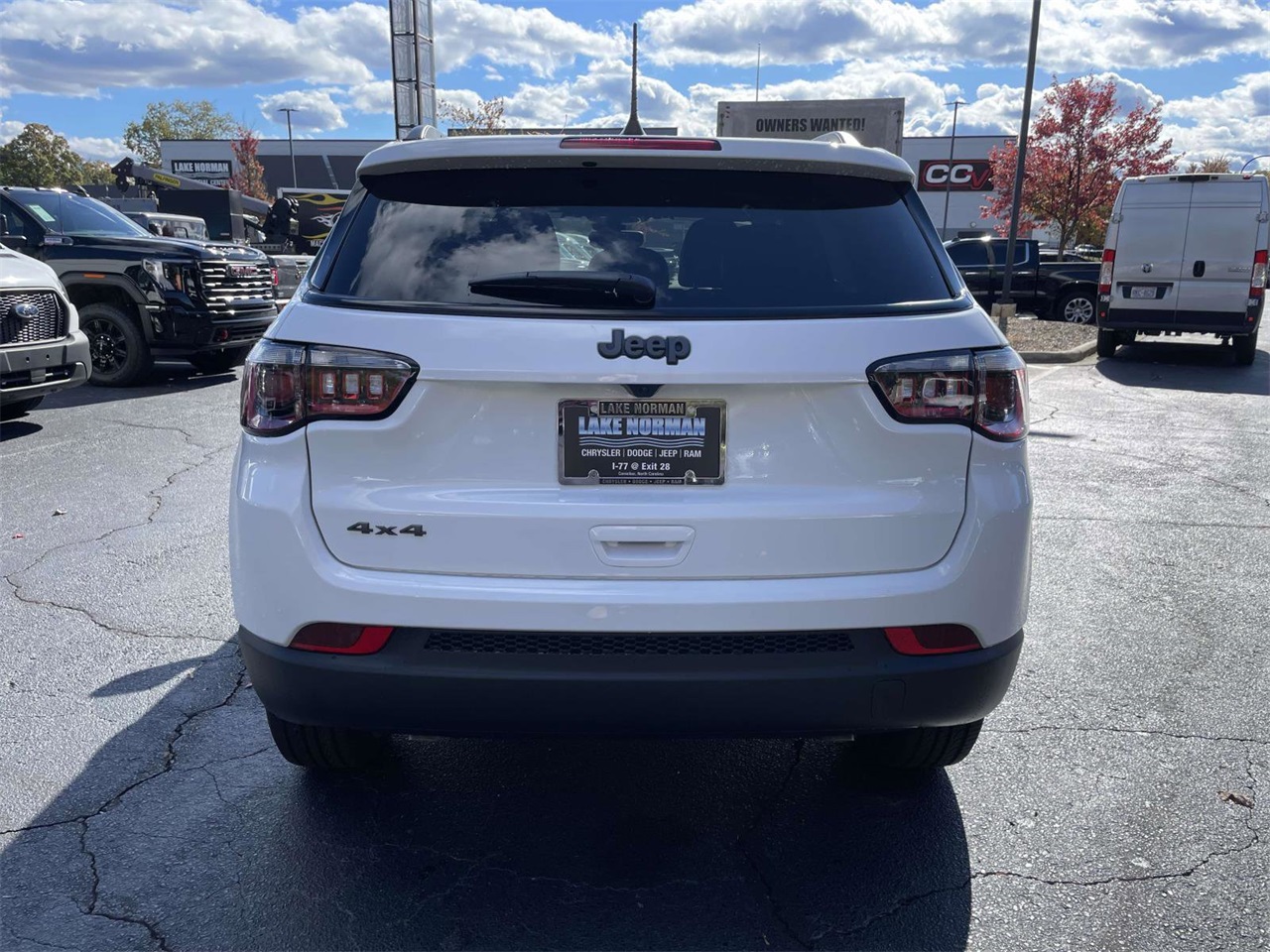 2026 Jeep Compass Latitude Altitude photo 4