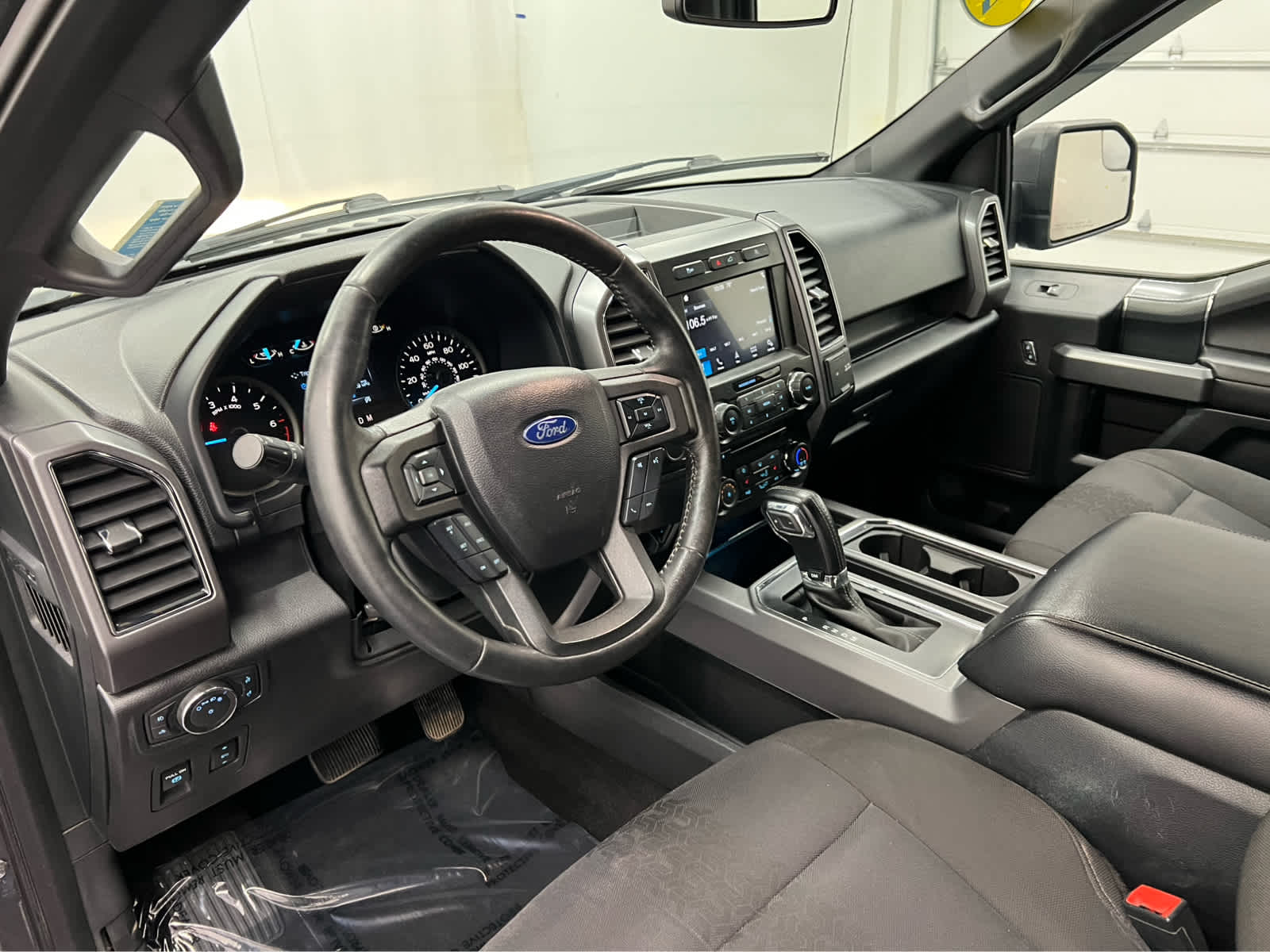 2018 Ford F-150 XLT photo 12
