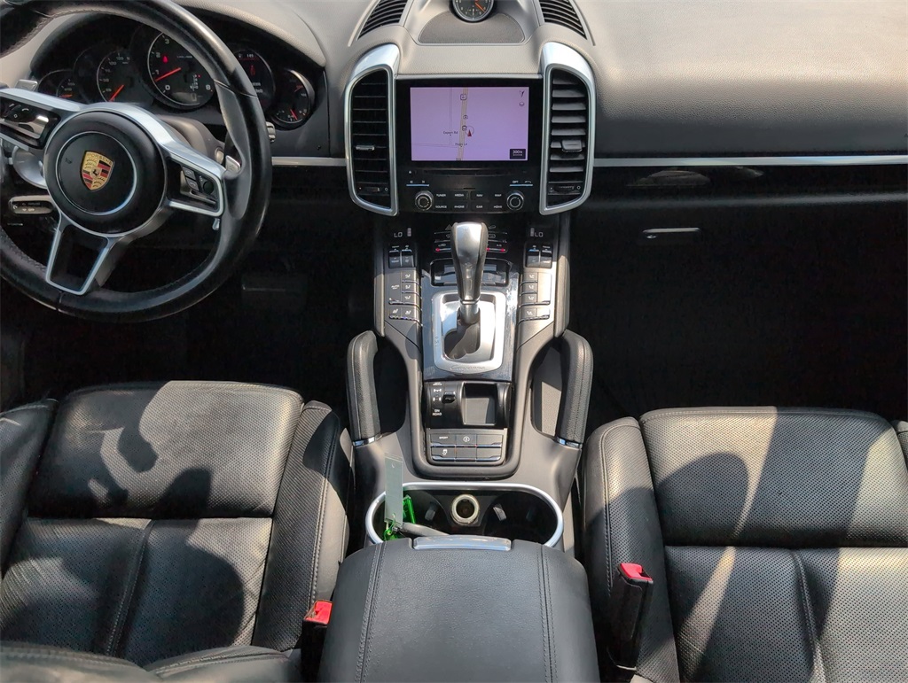 2017 Porsche Cayenne Platinum Edition photo 14