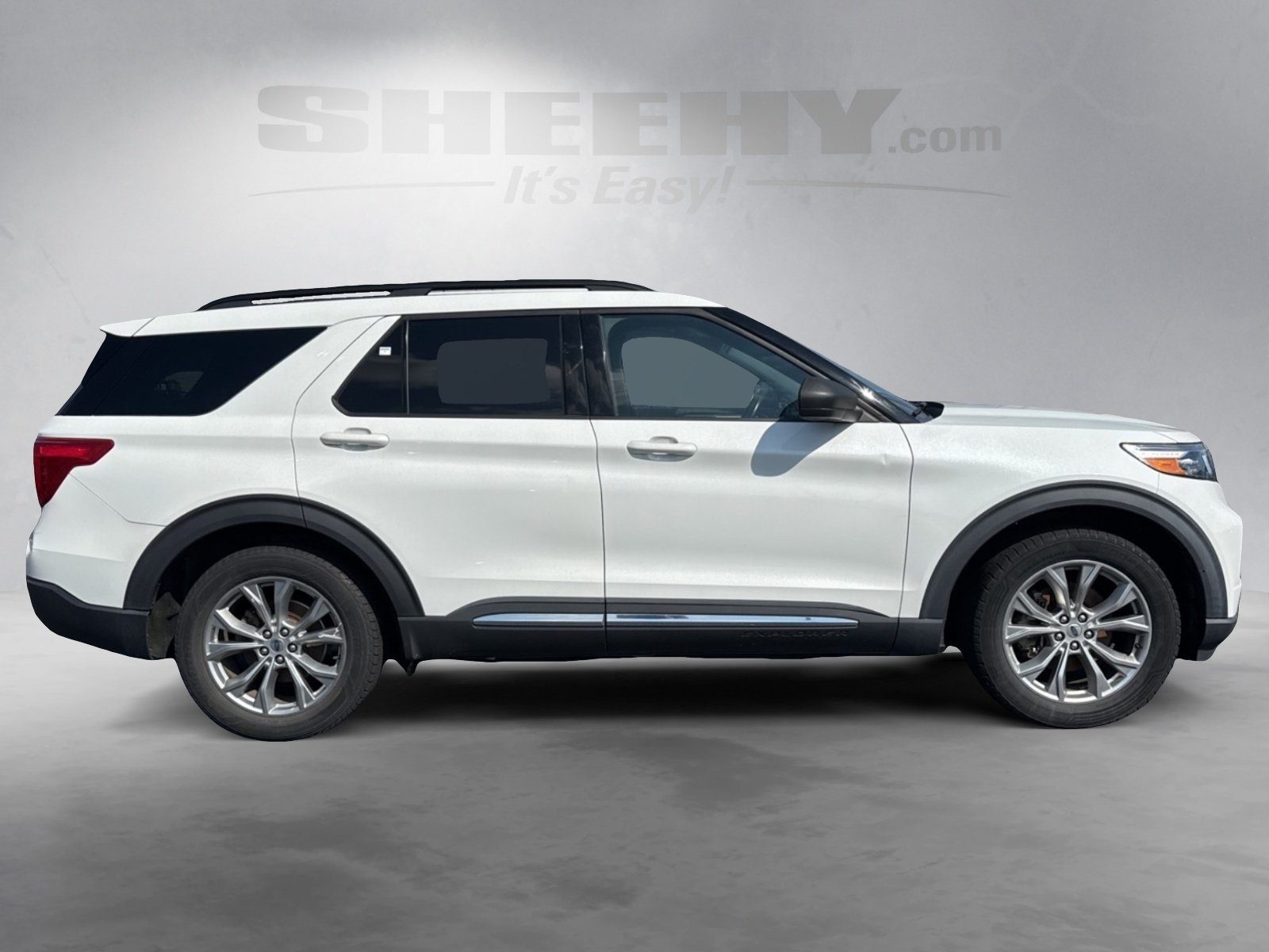 2020 Ford Explorer XLT photo 8