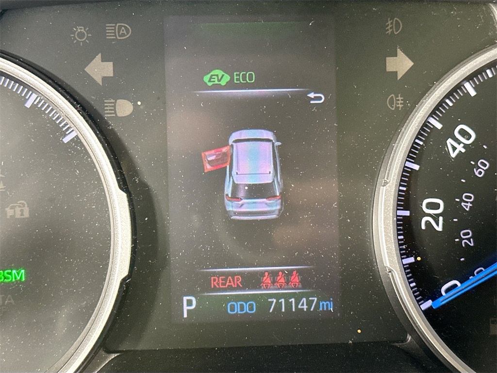 2019 Toyota RAV4 Hybrid LE photo 19