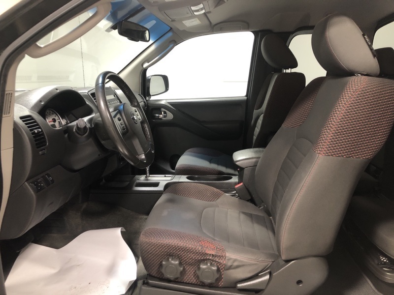 2011 Nissan Frontier PRO-4X photo 14