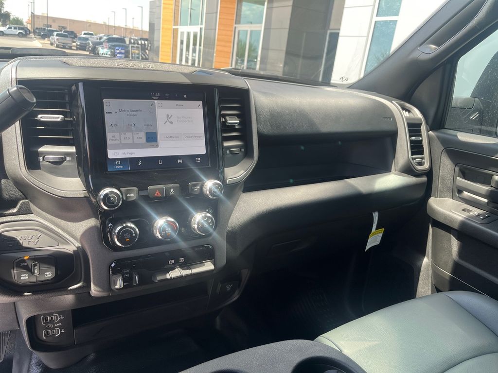 2025 Ram 2500 Tradesman photo 23