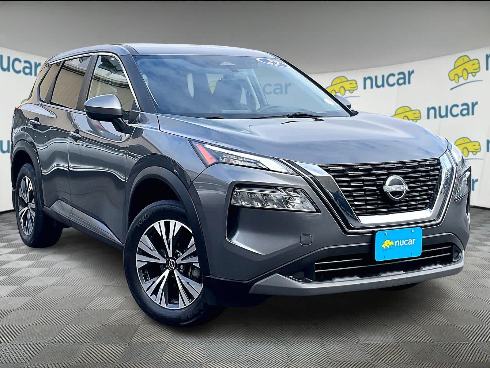 2023 Nissan Rogue SV's photo