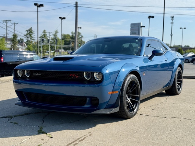 2021 Dodge Challenger R/T Scat Pack Widebody photo 2