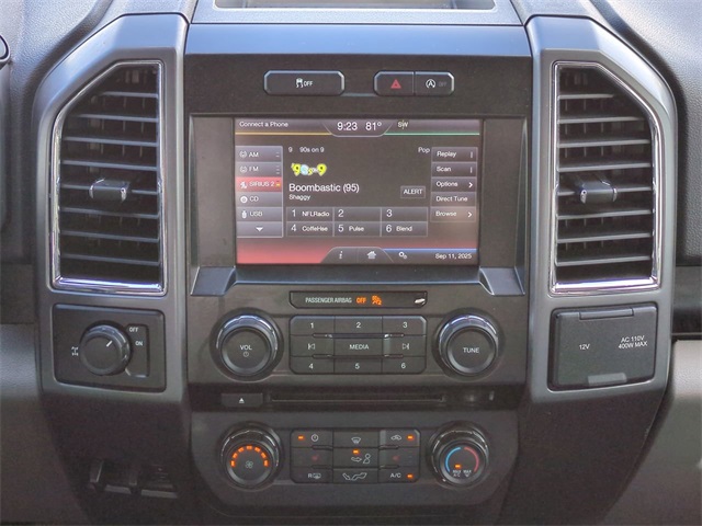 2015 Ford F-150 XLT photo 17