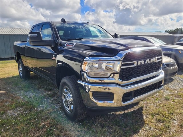 2024 Ram 2500 Tradesman photo 3
