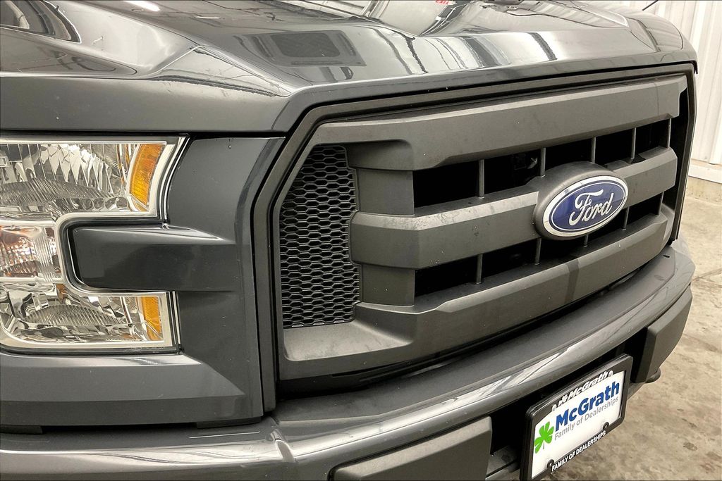 2016 Ford F-150 XL photo 27