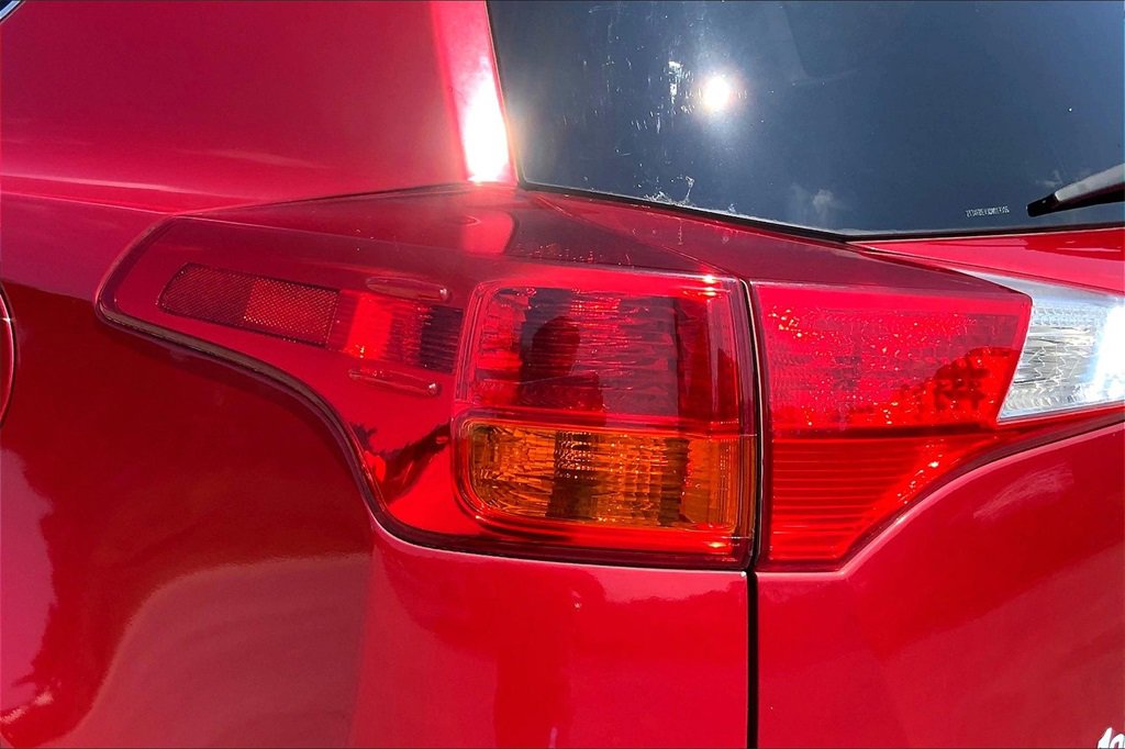 2013 Toyota RAV4 Limited photo 28