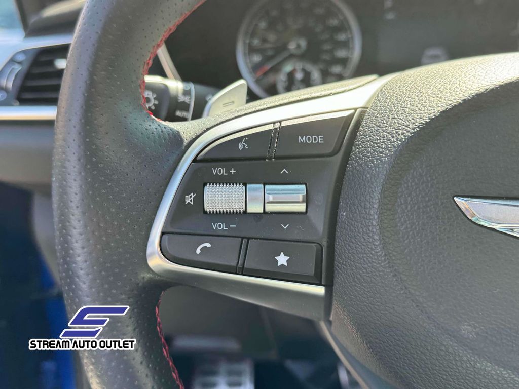 2023 Genesis G70 2.0T photo 20