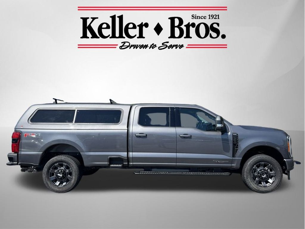 2023 Ford F-350 photo 6