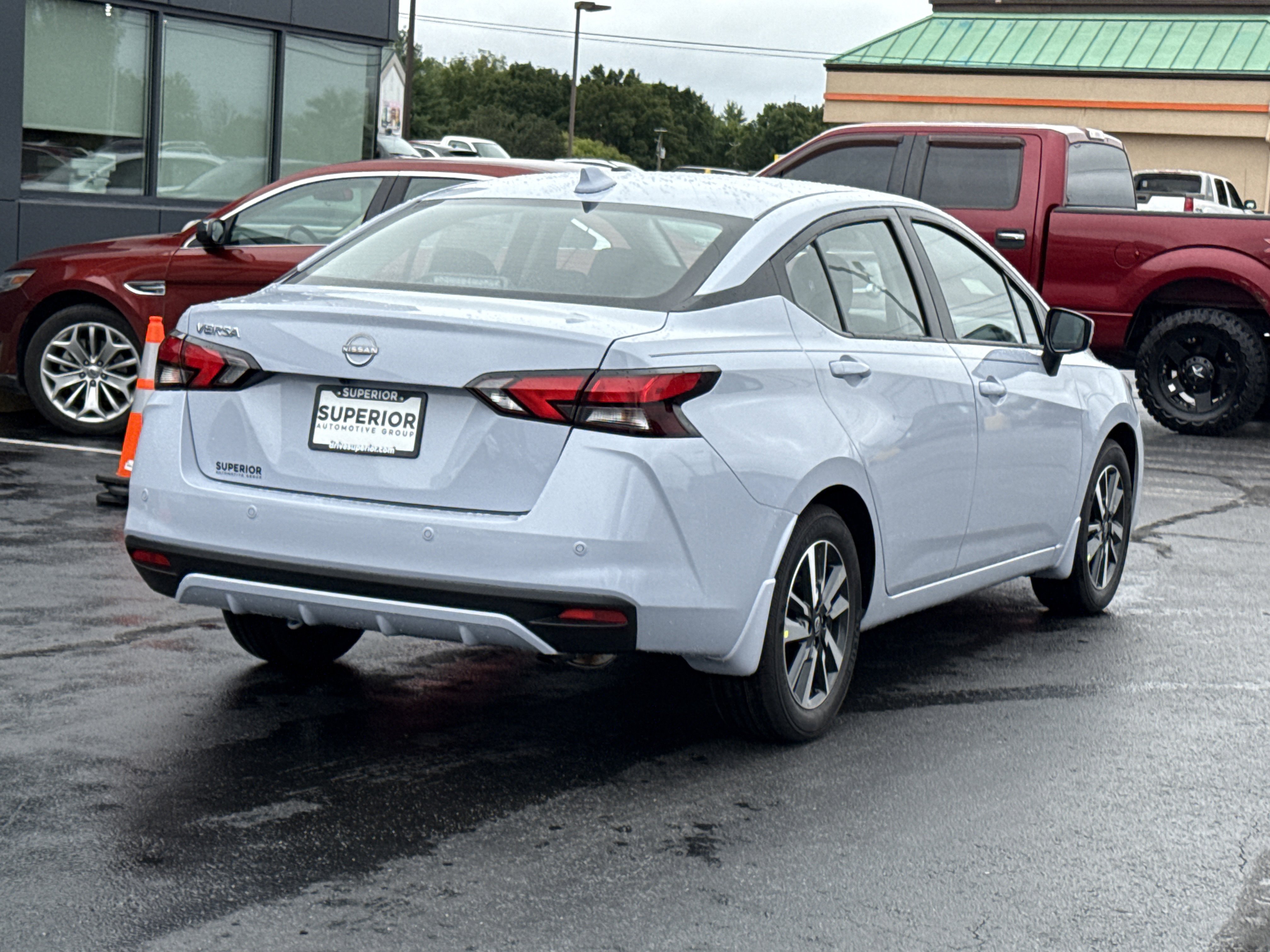 2025 Nissan Versa SV photo 3