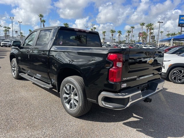 2026 Chevrolet Silverado 1500 LT photo 2