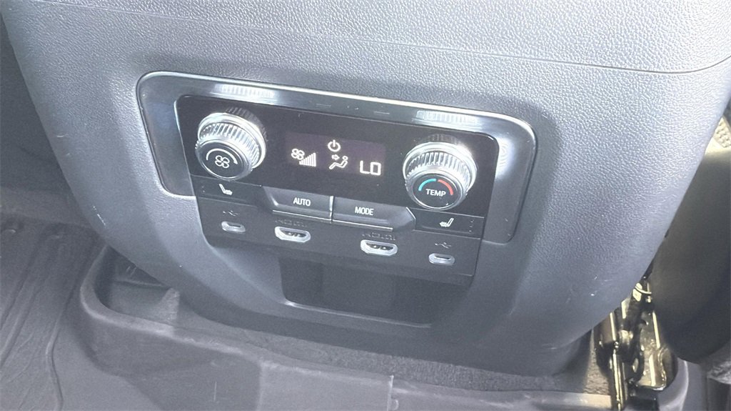 2021 Gmc Yukon Denali photo 24