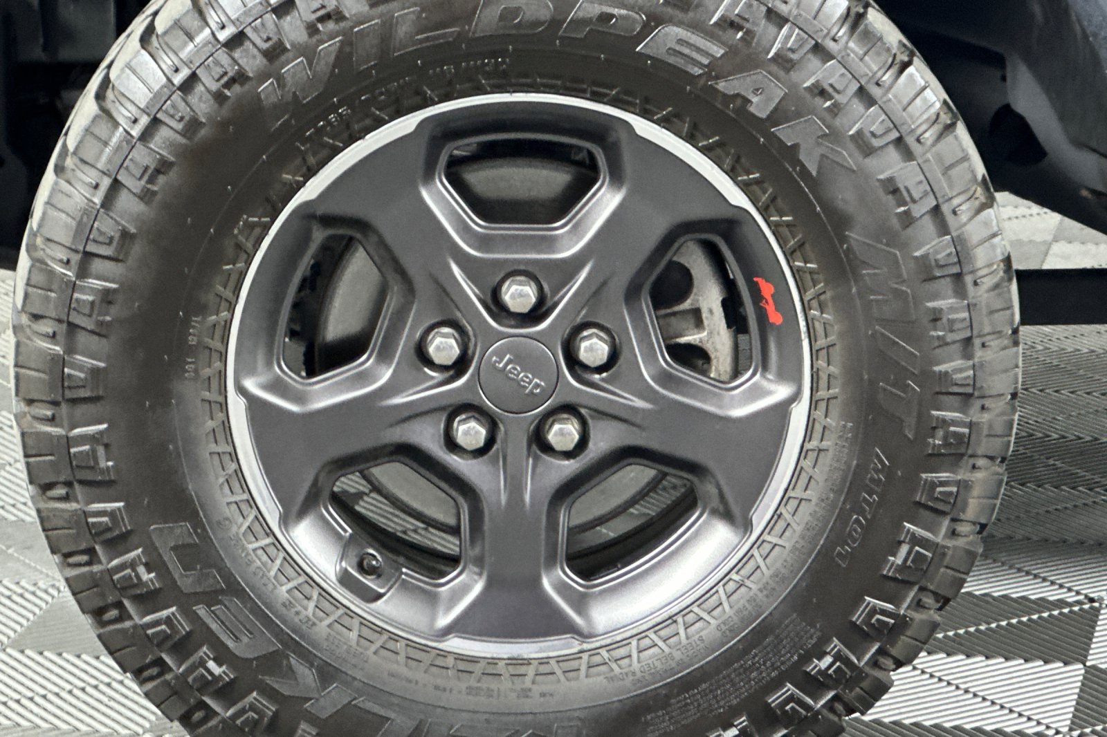 2020 Jeep Gladiator Rubicon photo 25