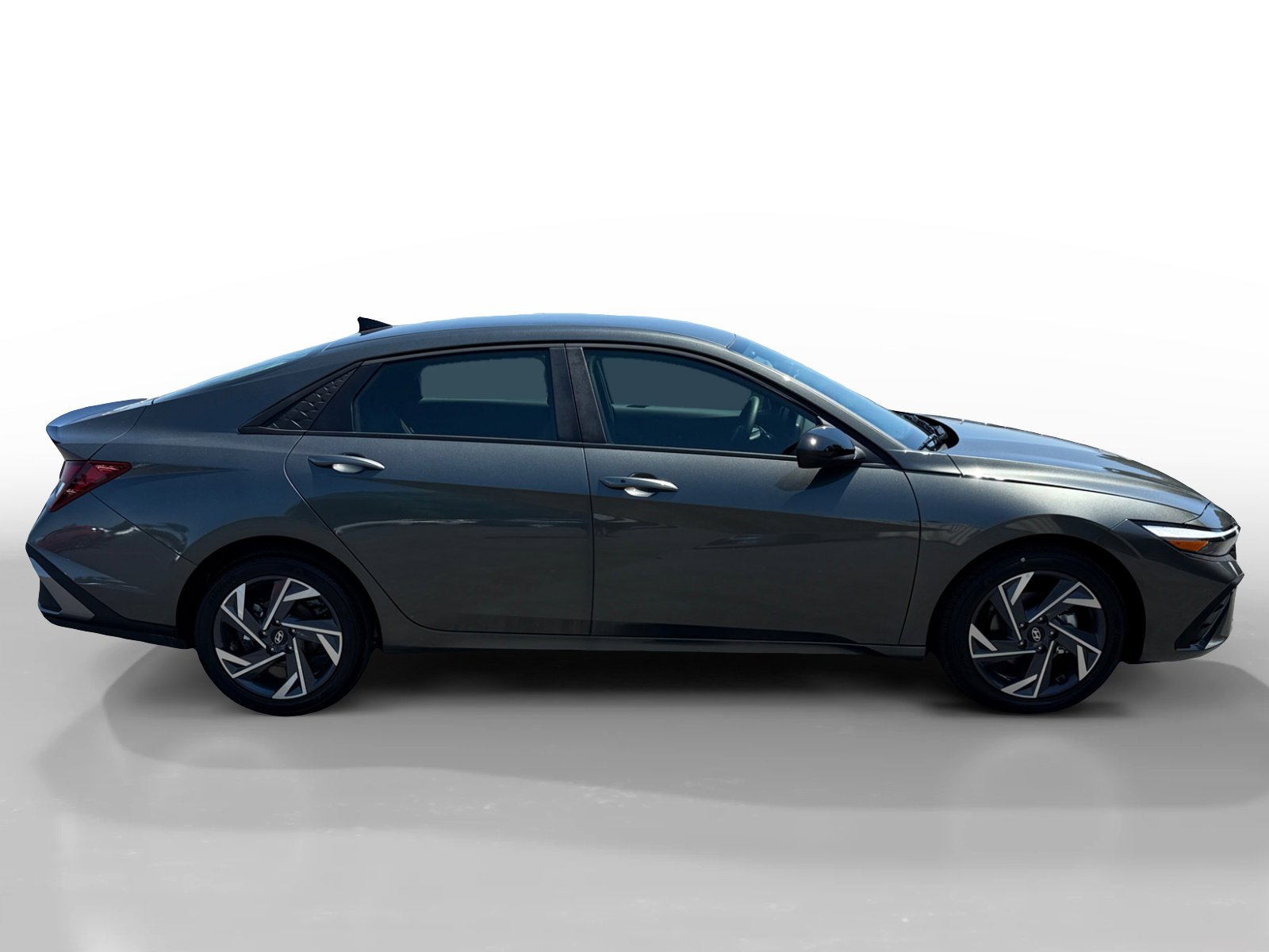 2025 Hyundai Elantra SEL Sport photo 6