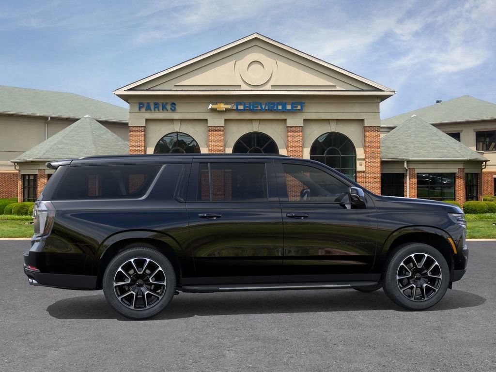 2026 Chevrolet Suburban RST photo 2