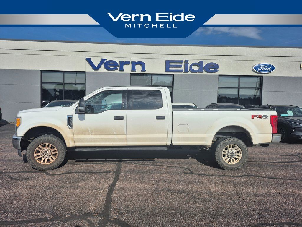 2017 Ford F-350 Super Duty XLT