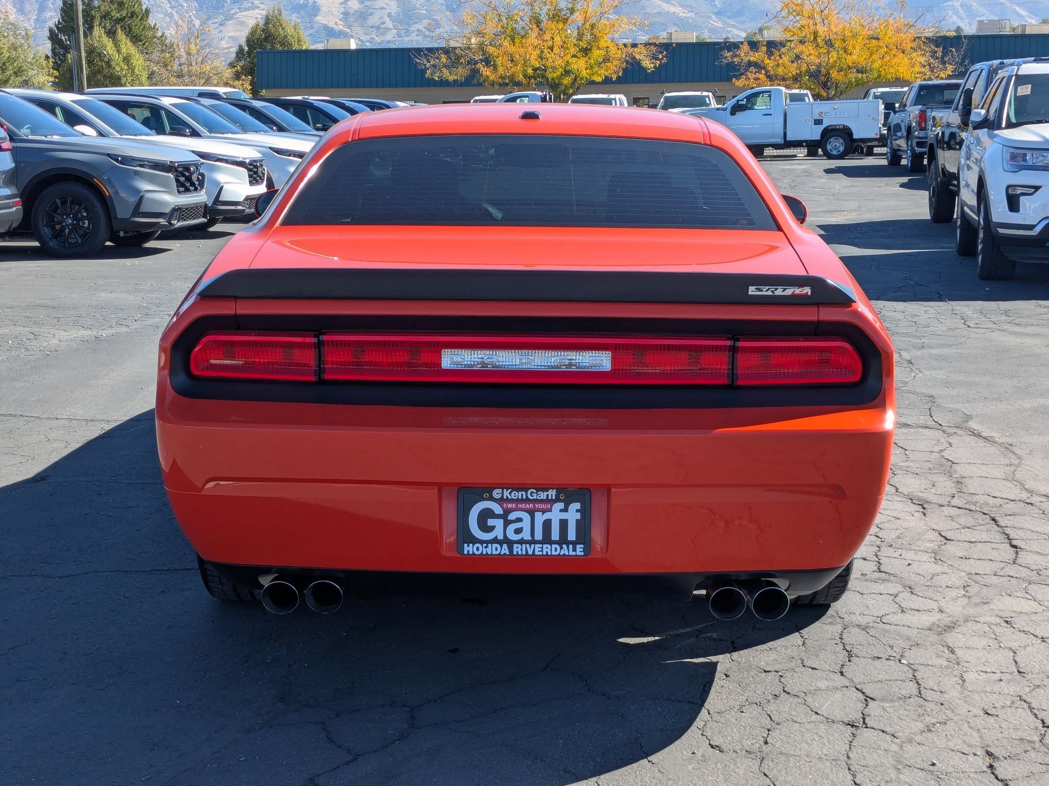 2009 Dodge Challenger SRT8 photo 4