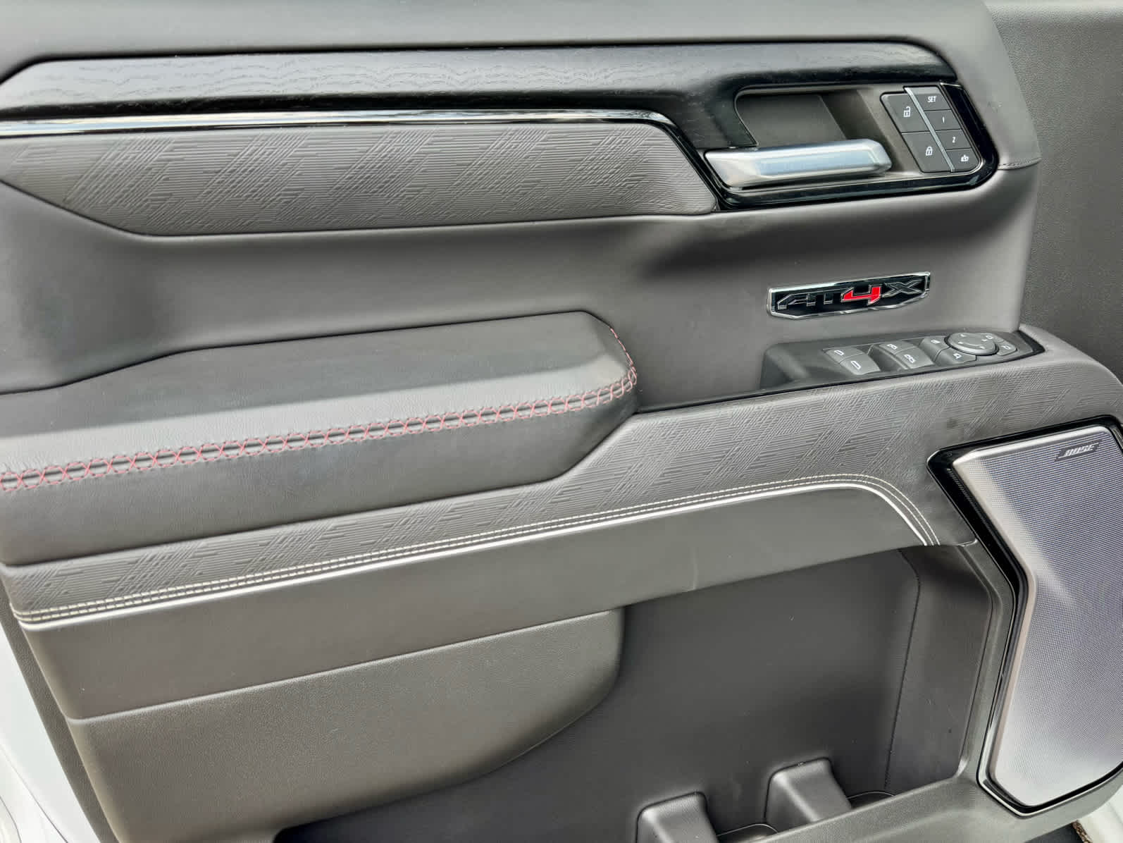 2022 Gmc Sierra 1500 AT4X photo 13