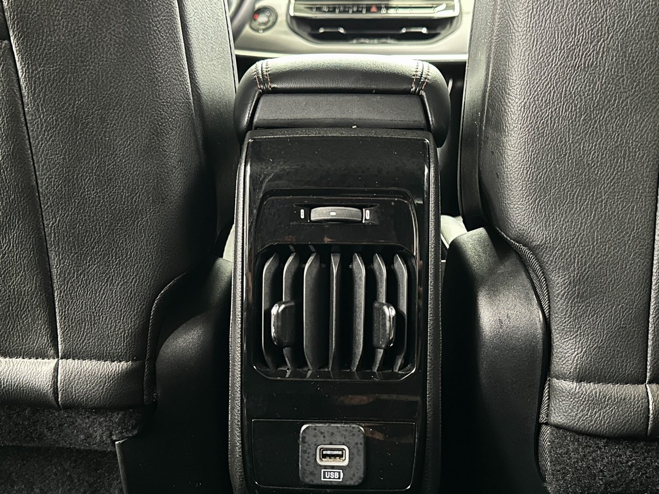 2022 Jeep Compass Limited photo 2