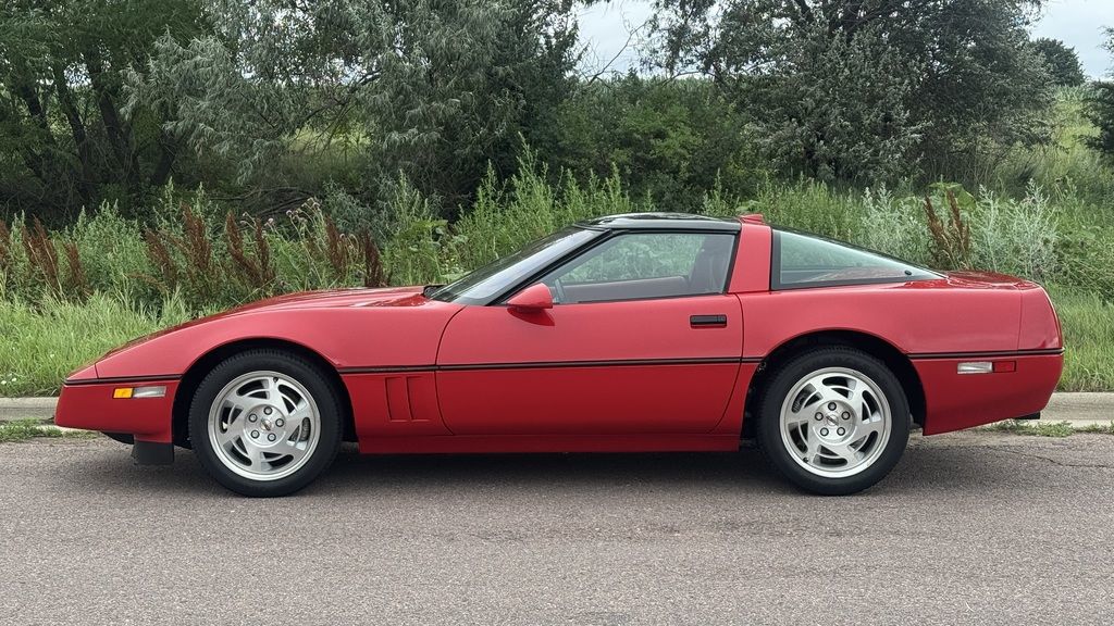 1990 Chevrolet Corvette's photo