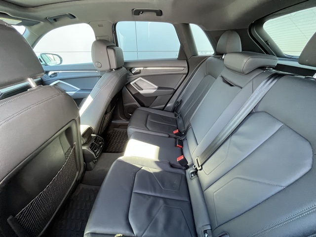 2021 Audi Q3 Premium S line photo 3