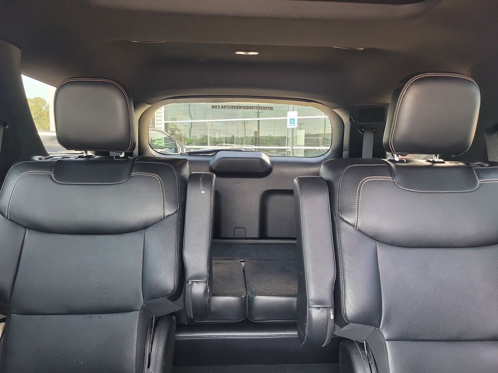 2020 Ford Explorer ST photo 22