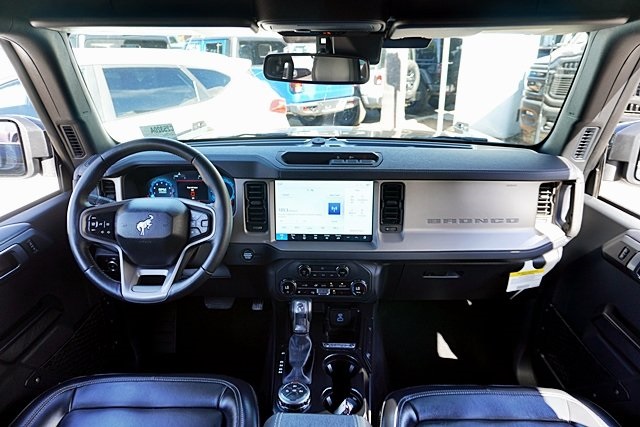 Used 2025 Black Ford Outer Banks image 17