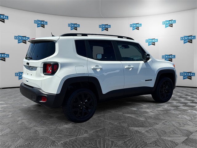 2023 Jeep Renegade Altitude photo 2