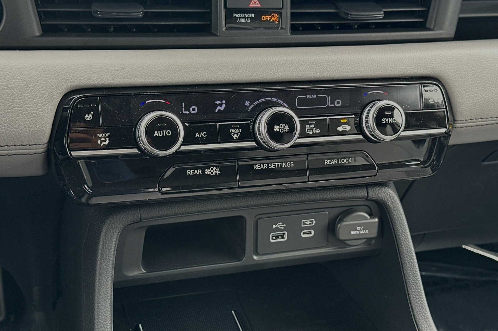 2025 Honda Pilot Touring photo 22