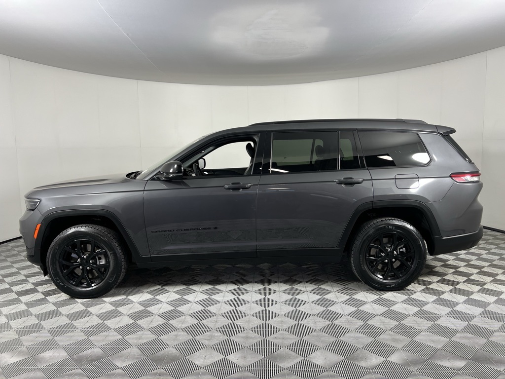 2024 Jeep Grand Cherokee Altitude photo 5