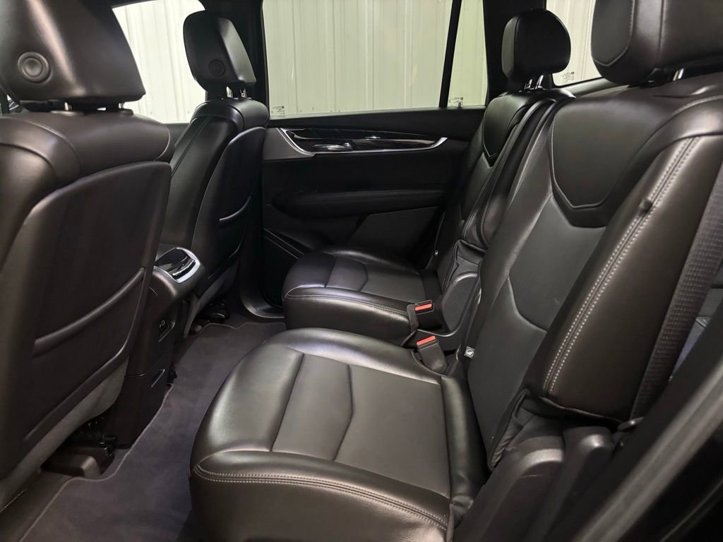 2025 Cadillac XT6 Premium Luxury photo 17