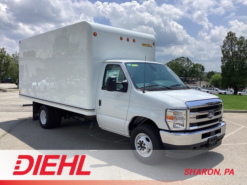 2026 Ford E-Series Cutaway Base's photo