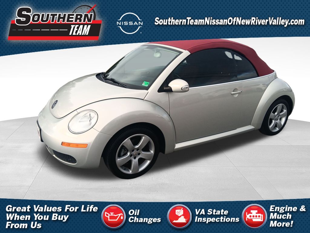 2009 Volkswagen New Beetle Base's photo