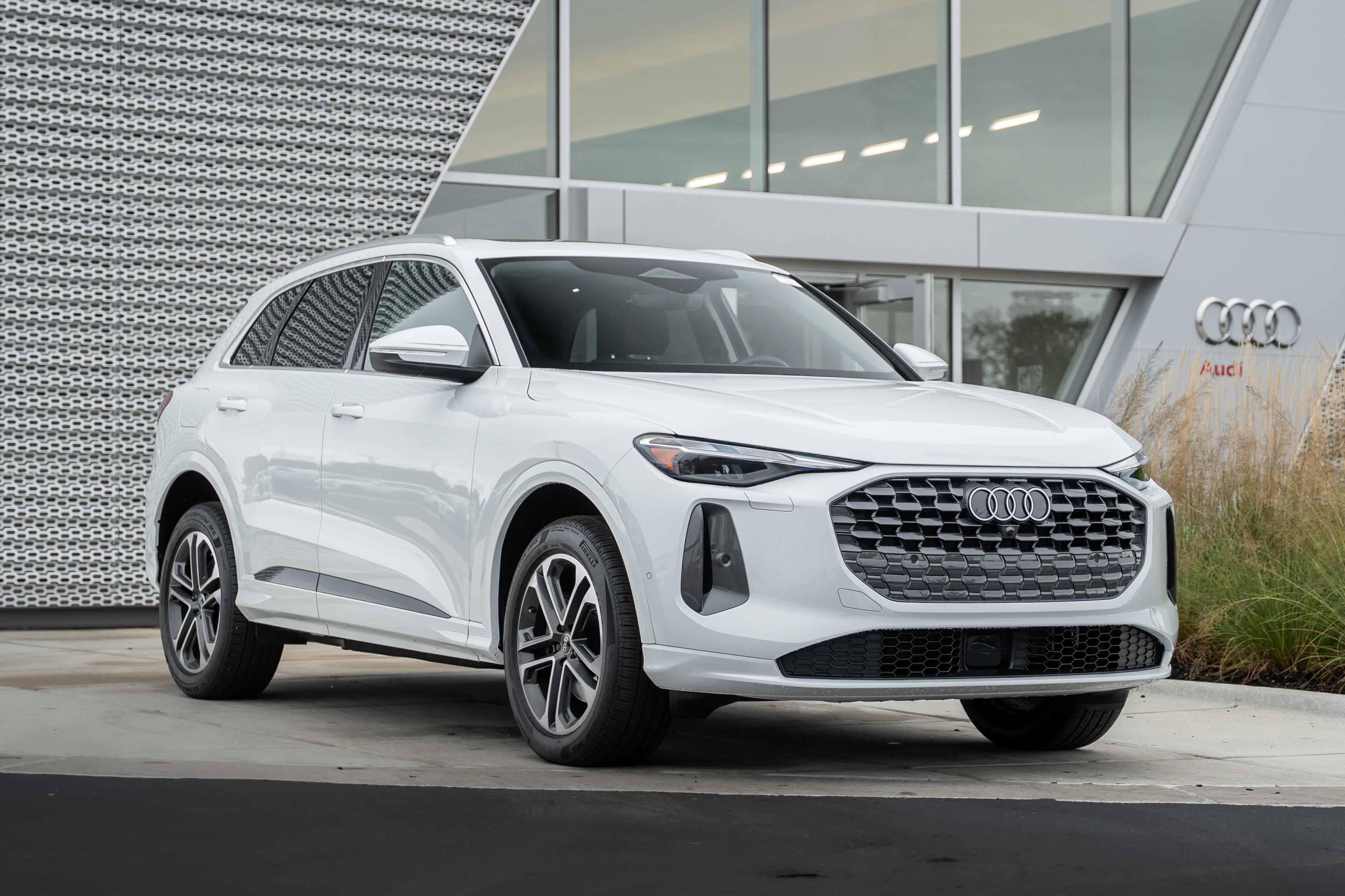 2025 Audi New Q5 Premium